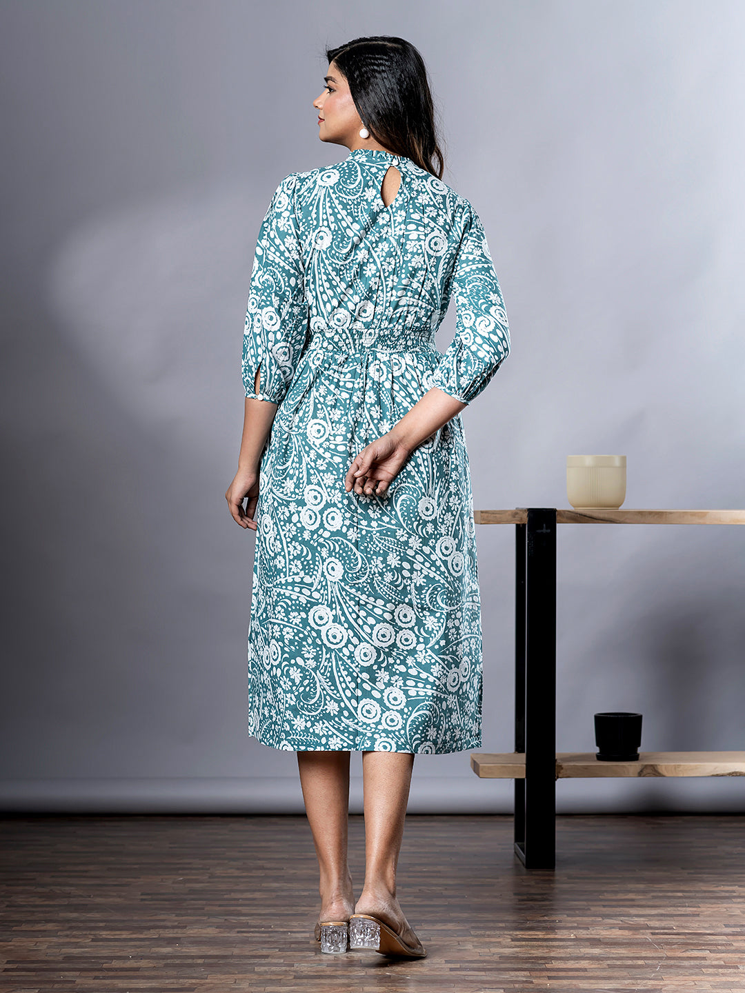 Jaitpuriya Women Turquoise And White Paisley Print fit & flare Dresses