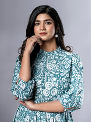 Jaitpuriya Women Turquoise And White Paisley Print fit & flare Dresses