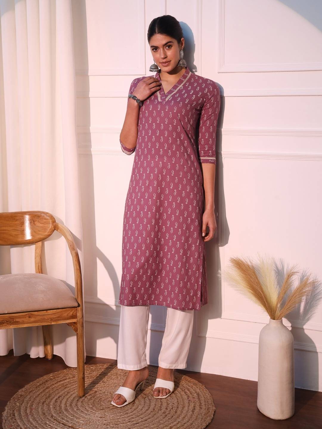 Mauve Ethnic Motifs Printed Pure Cotton Straight Kurta