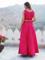 Jaitpuriya Women Pink Printed Cholis Kurta Lehenga and Dupatta Set