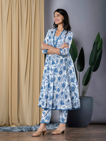 Jaitpuriya Women Blue Anarkali Kurta With Trouser Set