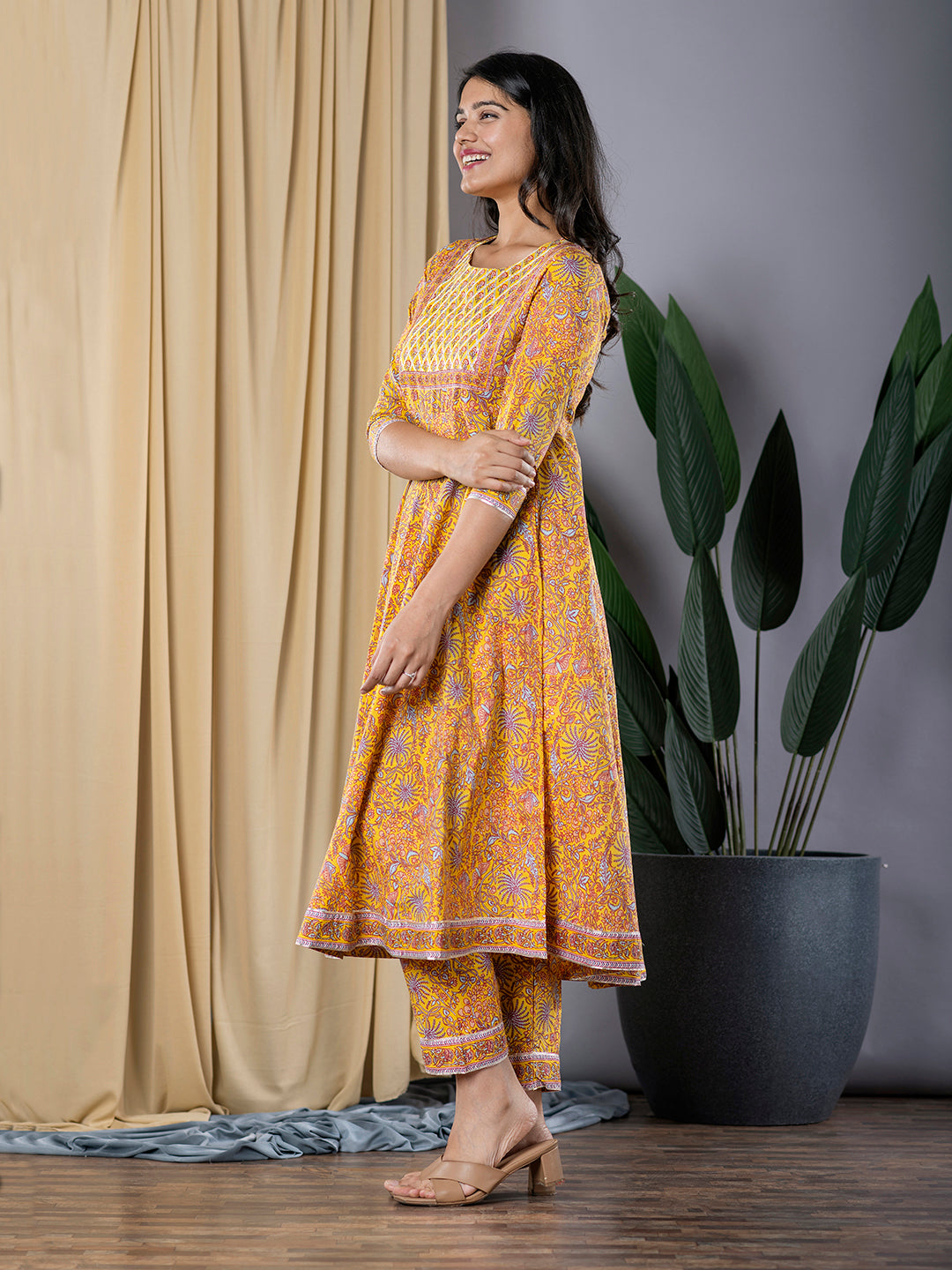 Jaitpuriya Women Mustard Yellow Anarkali Kurta With Trouser Set Set