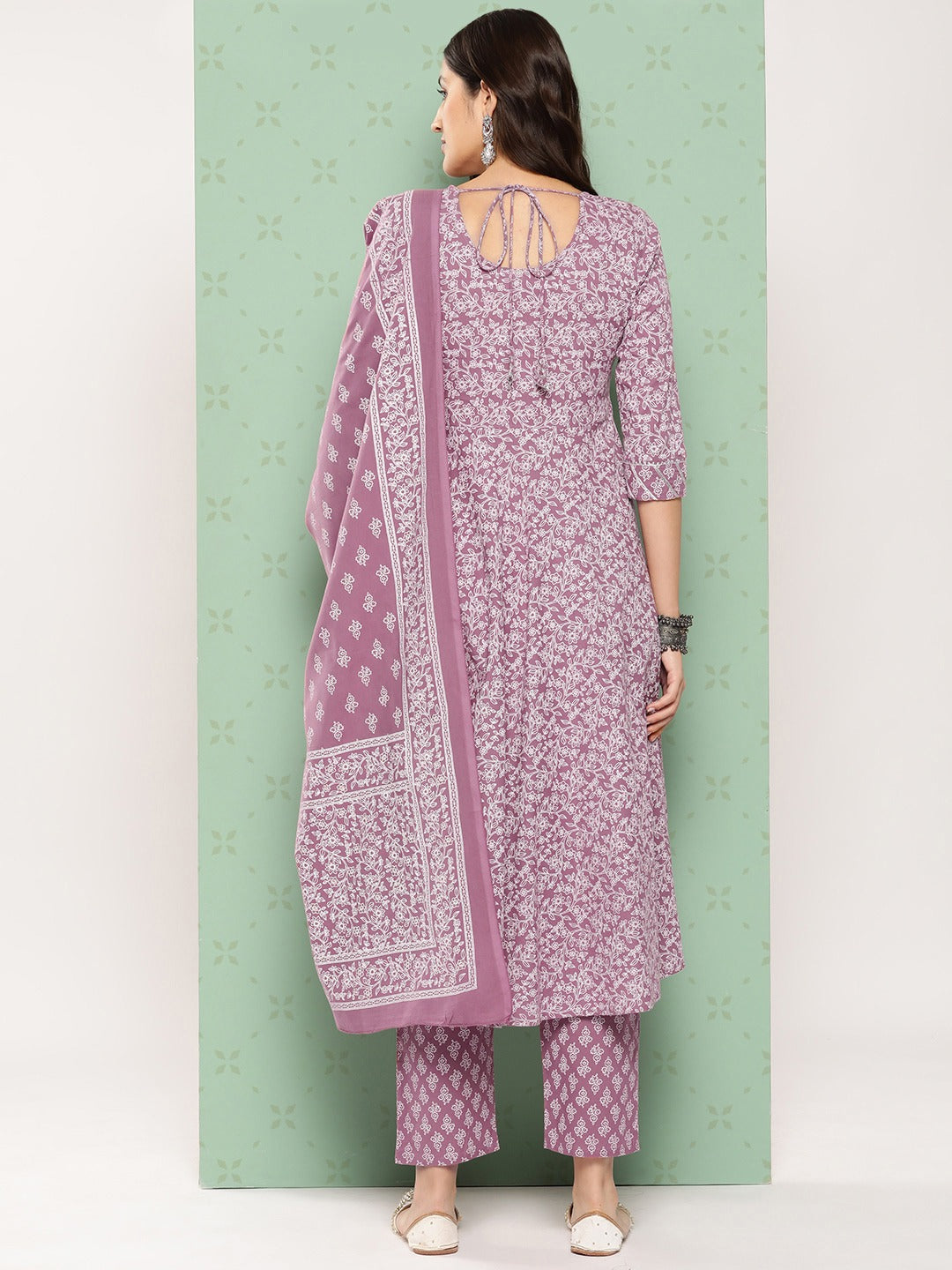 Jaitpuriya Women Mauve Floral Anarkali Kurta Pant and Dupatta Set