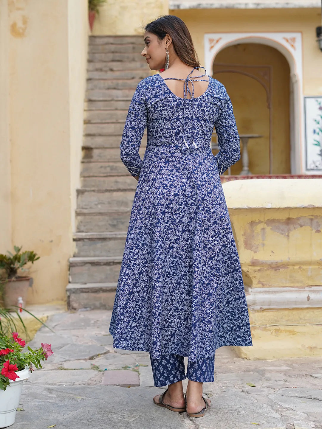 Jaitpuriya Women Blue Floral Anarkali Kurta Pant and Dupatta Set