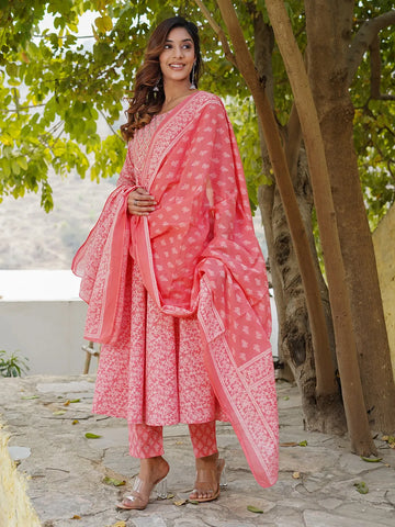 Jaitpuriya Women Pink Floral Anarkali Kurta Pant and Dupatta Set