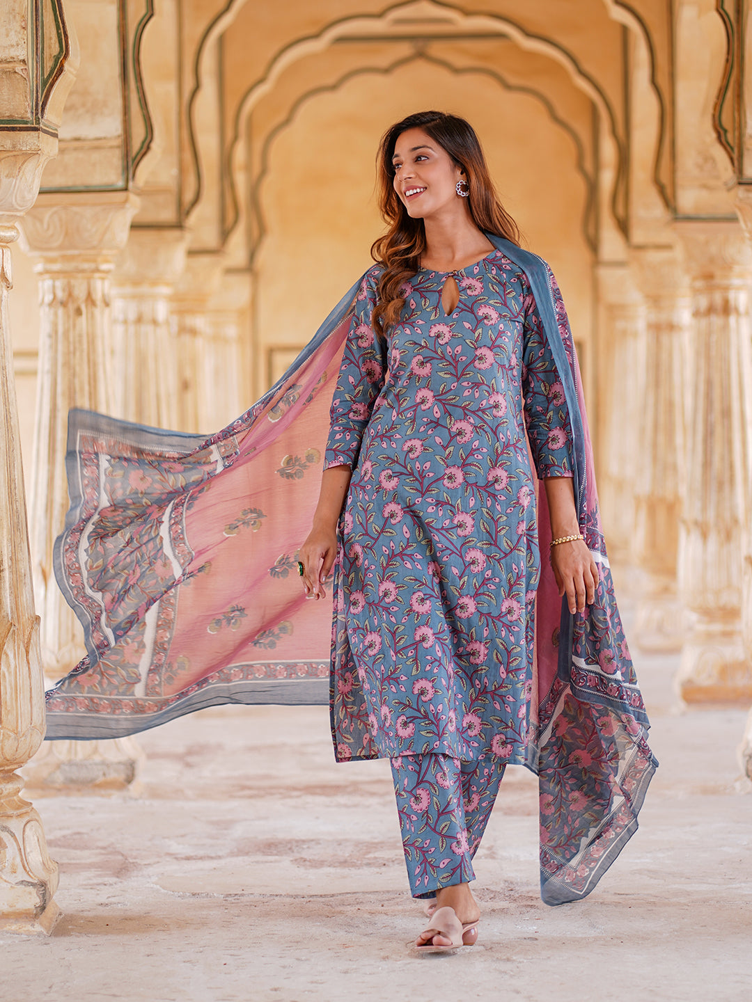 Jaitpuriya Women Blue Floral Straight Kurta Pant and Dupatta Set