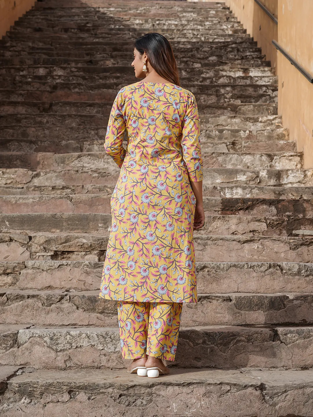 Jaitpuriya Women Yellow Floral Straight Kurta Pant and Dupatta Set