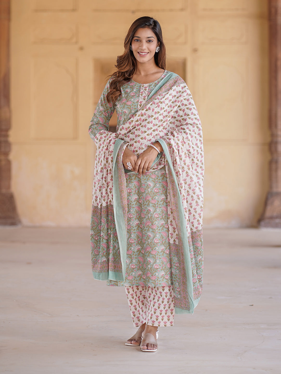 Jaitpuriya Women Green Floral Straight Kurta Pant and Dupatta Set