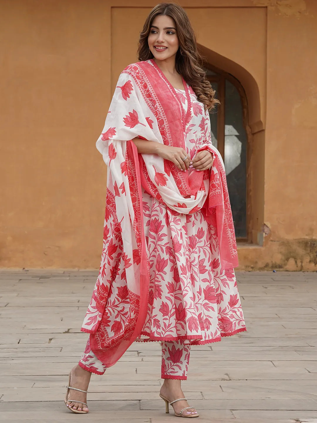 Jaitpuriya Women Red Floral Anarkali Kurta Pant and Dupatta Set