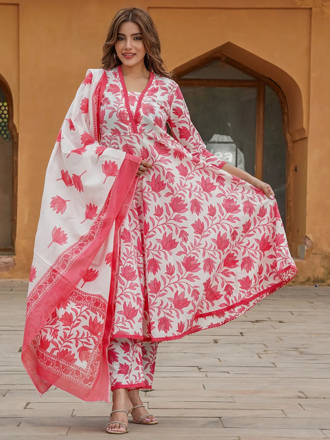 Jaitpuriya Women Red Floral Anarkali Kurta Pant and Dupatta Set