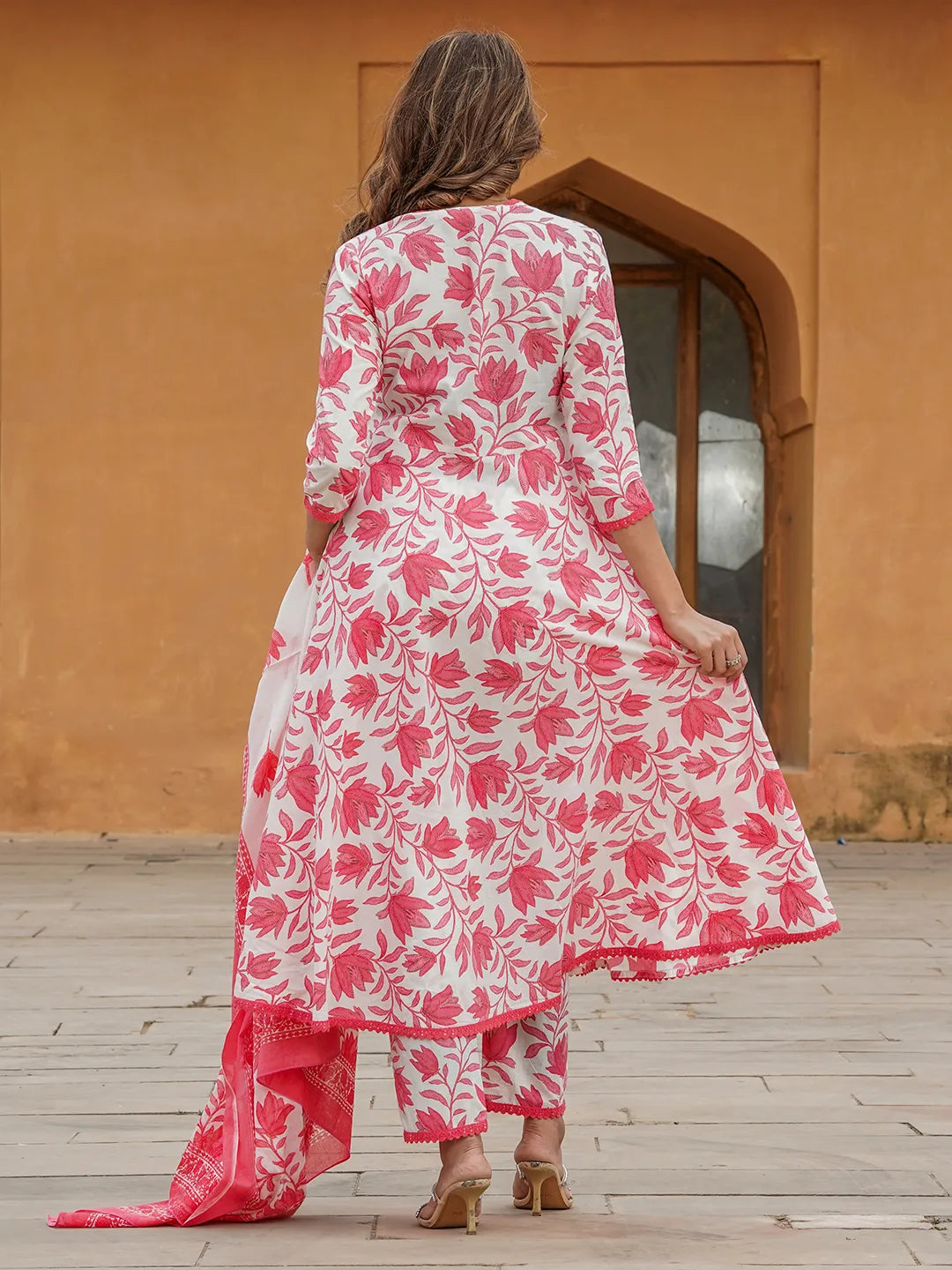 Jaitpuriya Women Red Floral Anarkali Kurta Pant and Dupatta Set
