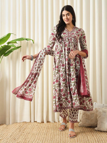 Red, white and green printed kurta with trousers with dupatta