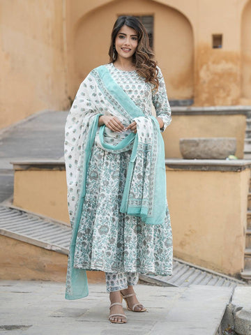 Jaitpuriya Women Grey And Turquoise Tiered Kurta Pant Dupatta Set