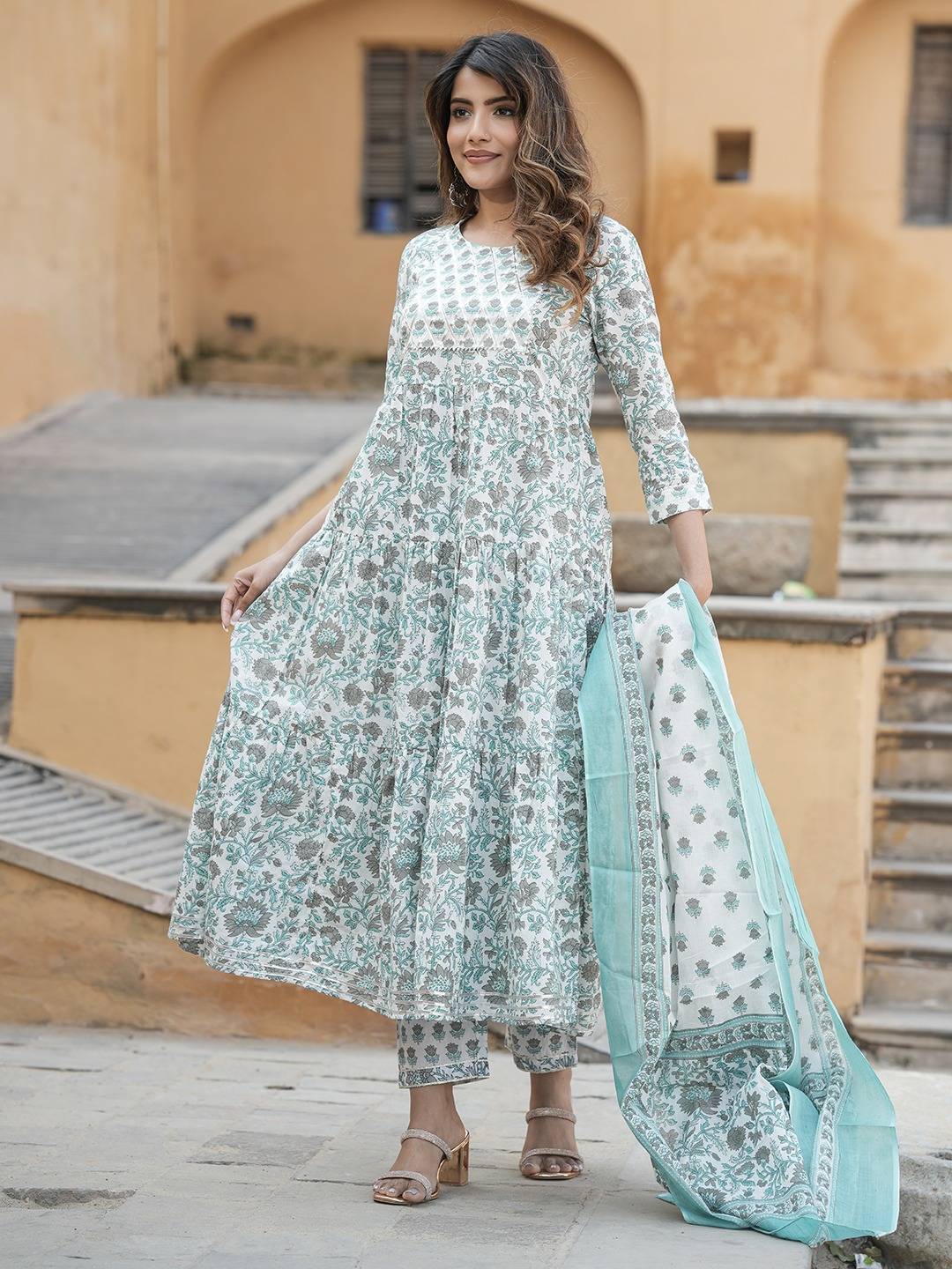 Jaitpuriya Women Grey And Turquoise Tiered Kurta Pant Dupatta Set