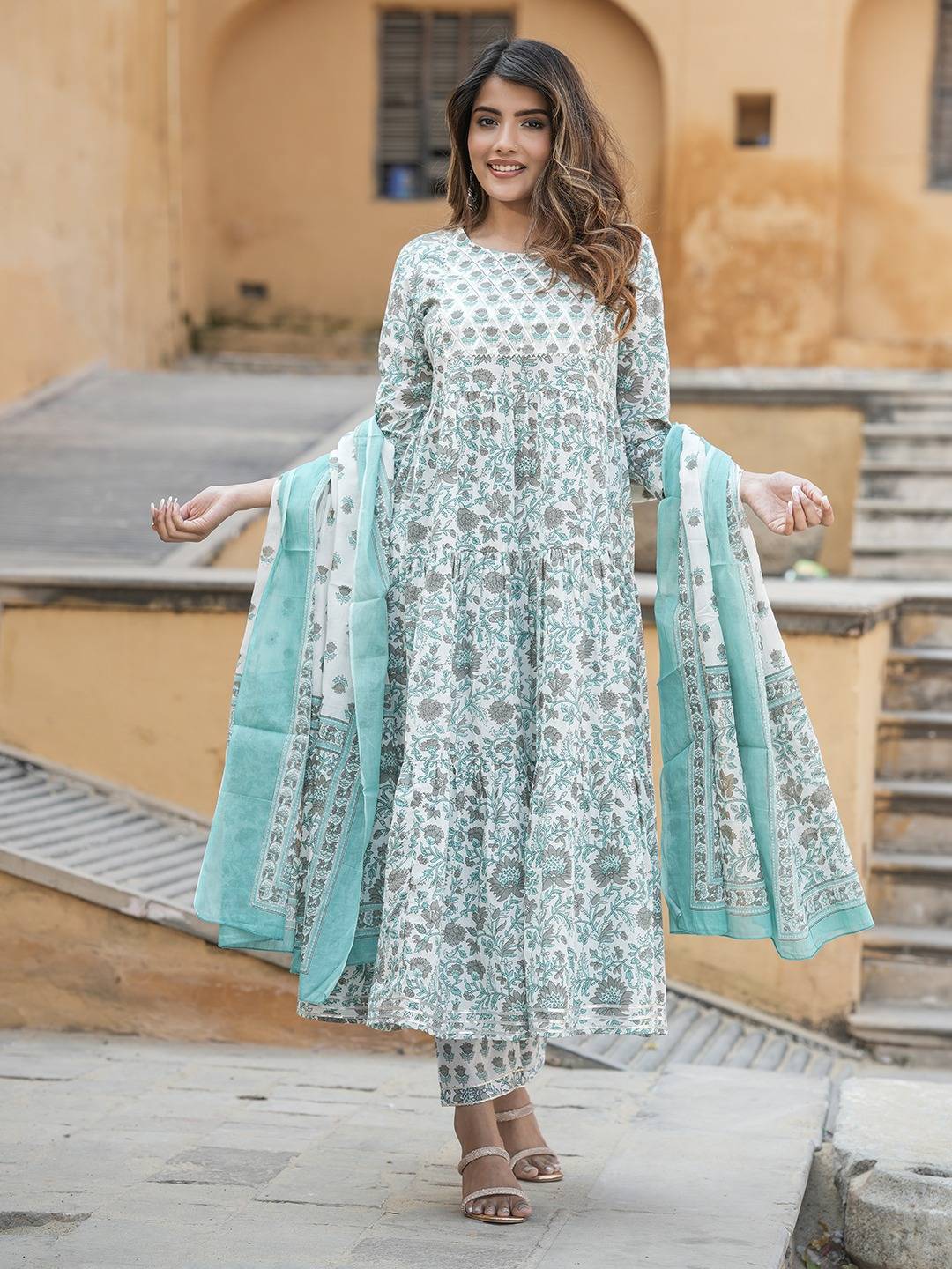 Jaitpuriya Women Grey And Turquoise Tiered Kurta Pant Dupatta Set