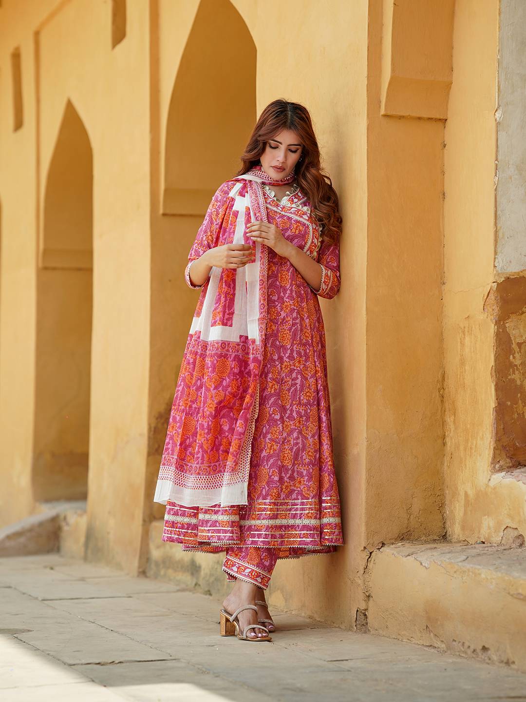 Jaitpuriya Women Pink Angrakha Kurta Pant Dupatta Set