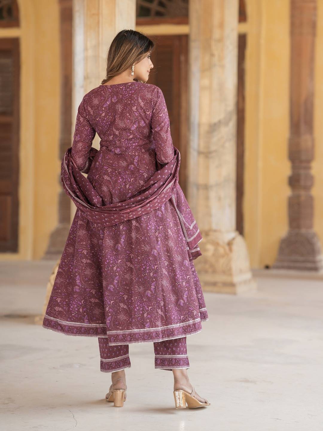 Jaitpuriya Women Mauve Anarkali Kurta Pant Dupatta Set