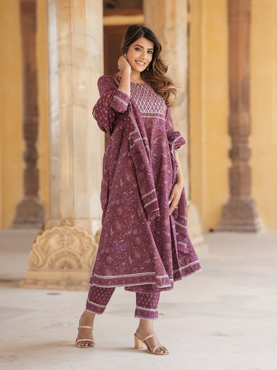 Jaitpuriya Women Mauve Anarkali Kurta Pant Dupatta Set
