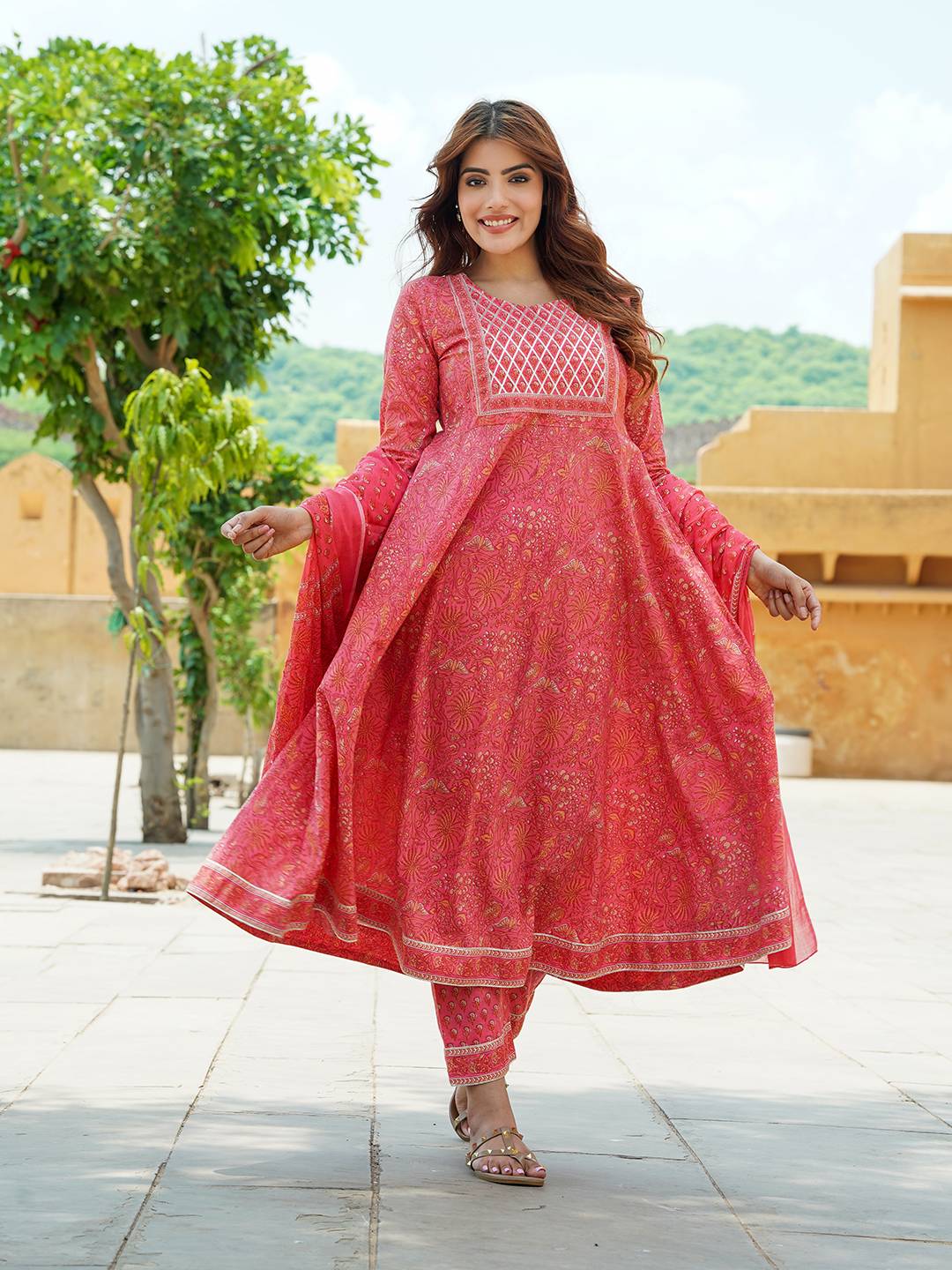 Jaitpuriya Women Pink Ethnic motifs Anarkali Kurta Pant Dupatta Set