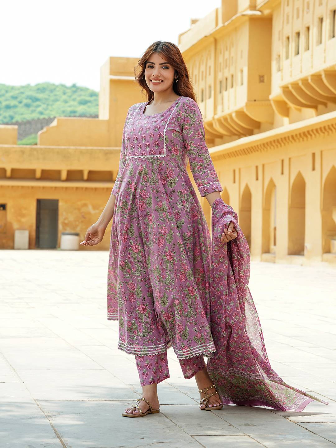 Jaitpuriya Women Mauve Gotta Patti Anarkali Kurta Pant Dupatta Set