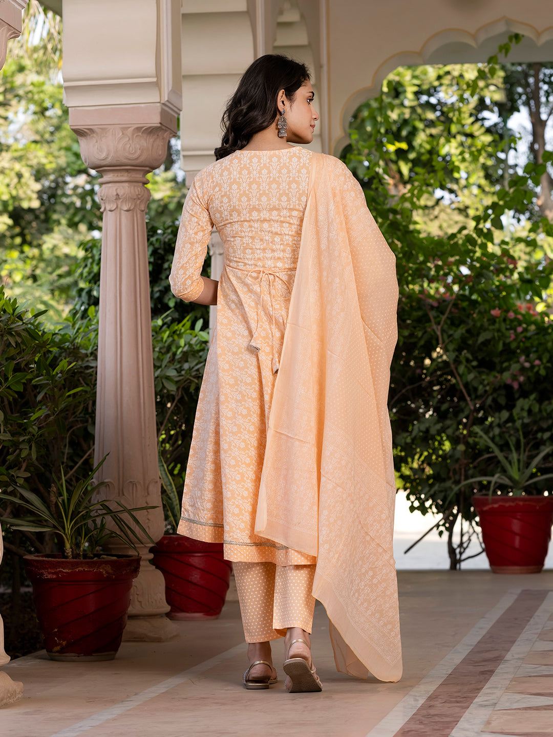 Jaitpuriya Women Peach Embroidered Anarkali Kurta Bottom And Dupatta