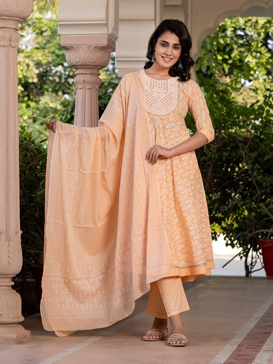Jaitpuriya Women Peach Embroidered Anarkali Kurta Bottom And Dupatta