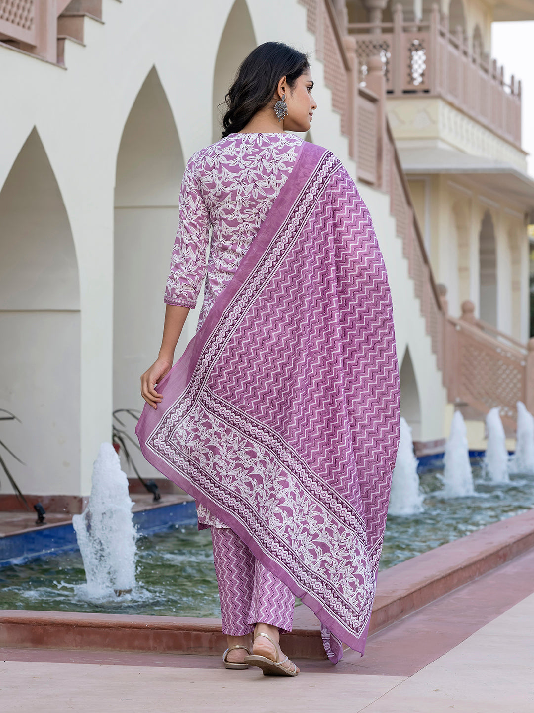Jaitpuriya Women Mauve Embroidered Straight Kurta Bottom And Dupatta