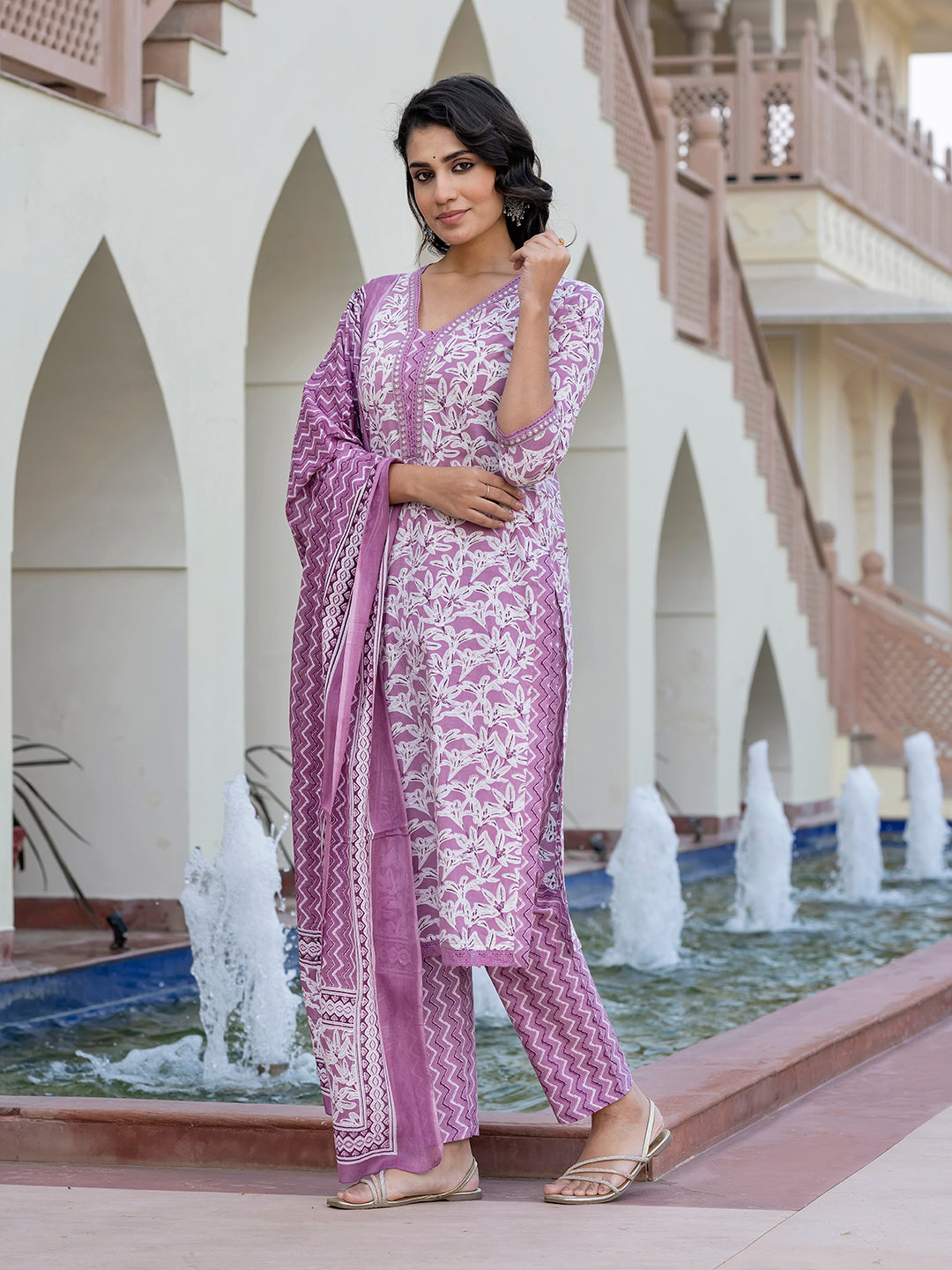 Jaitpuriya Women Mauve Embroidered Straight Kurta Bottom And Dupatta