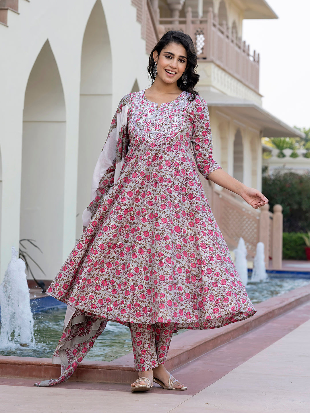 Jaitpuriya Women Grey Chikankari Anarkali Kurta Bottom And Dupatta