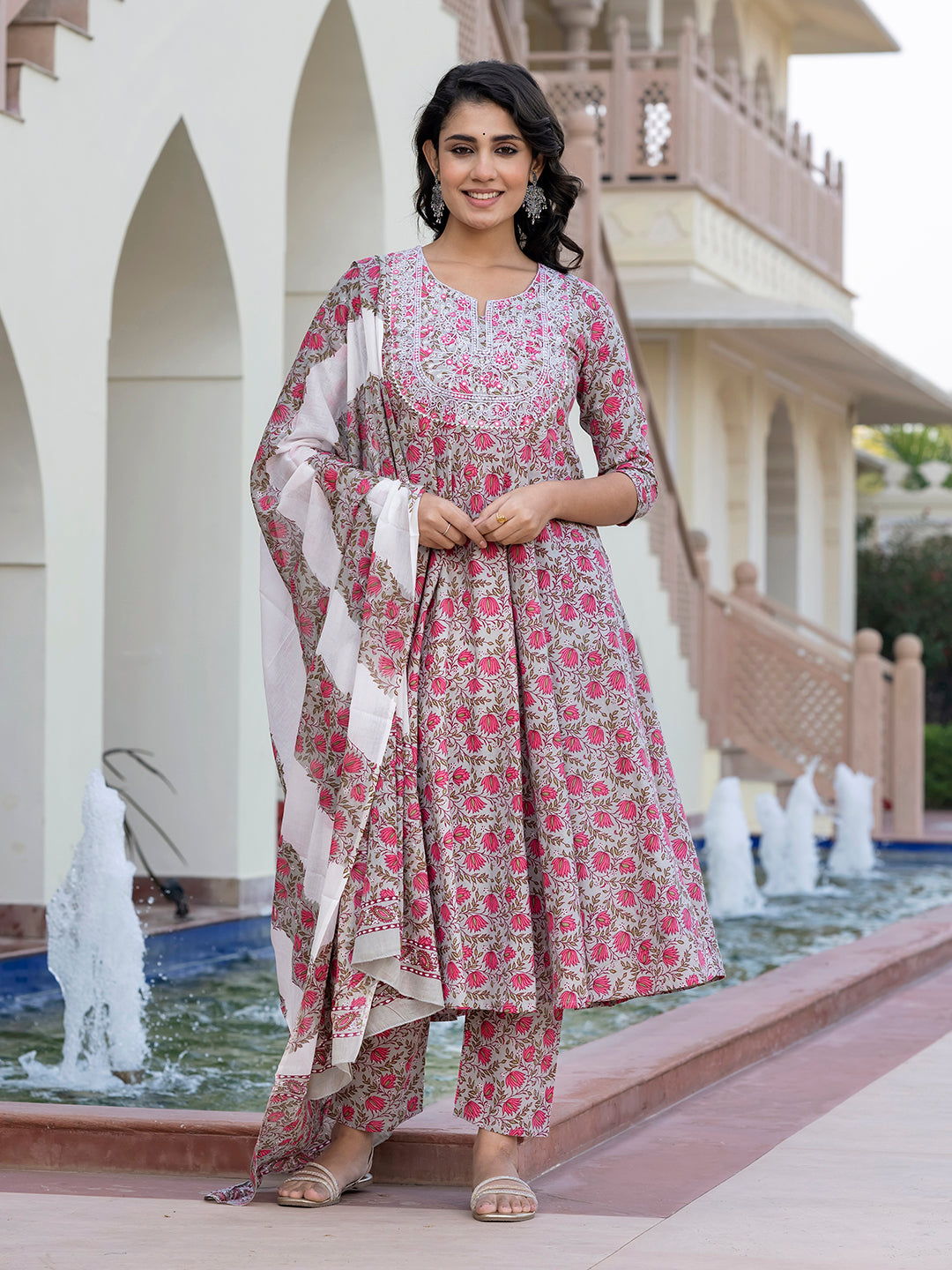 Jaitpuriya Women Grey Chikankari Anarkali Kurta Bottom And Dupatta