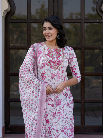 Jaitpuriya Women Pink And White Zari Work Straight Kurta Bottom And Dupatta