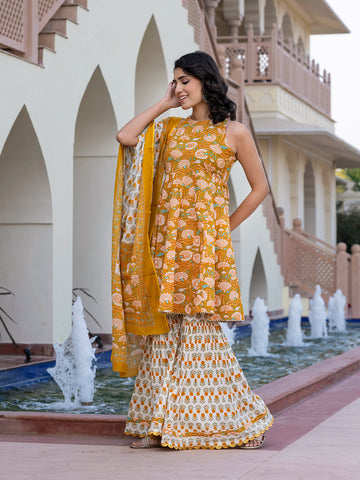 Jaitpuriya Women Mustard Yellow Floral Print Anarkali Kurta Bottom And Dupatta