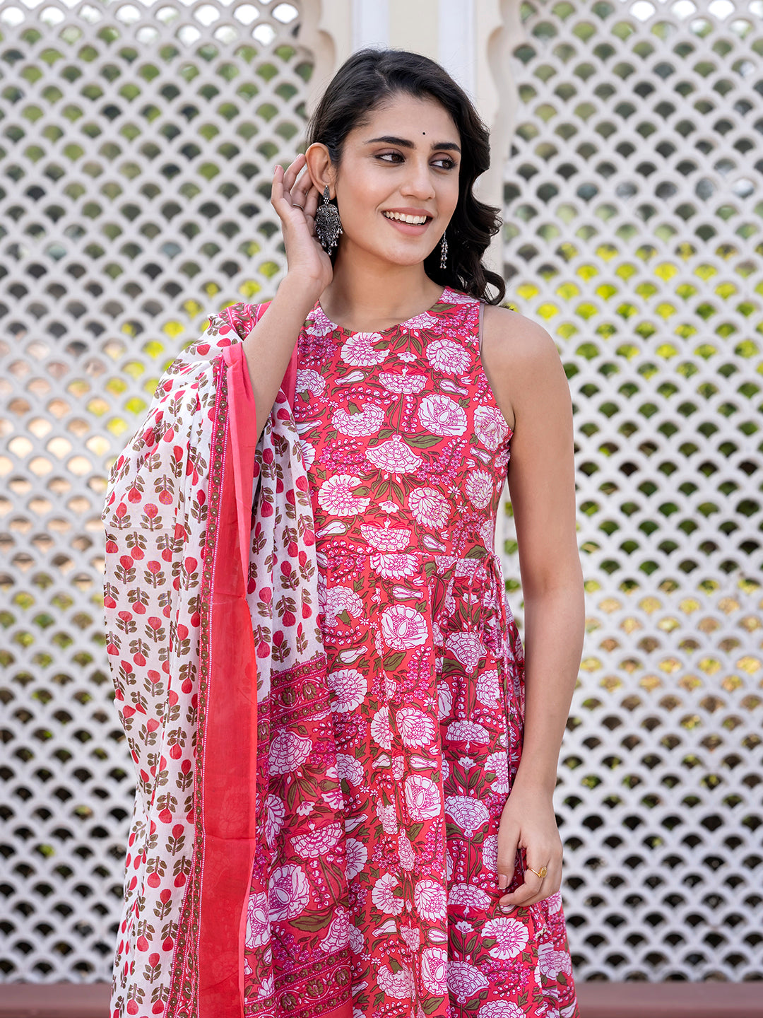 Jaitpuriya Women Pink Floral Print Anarkali Kurta Bottom And Dupatta