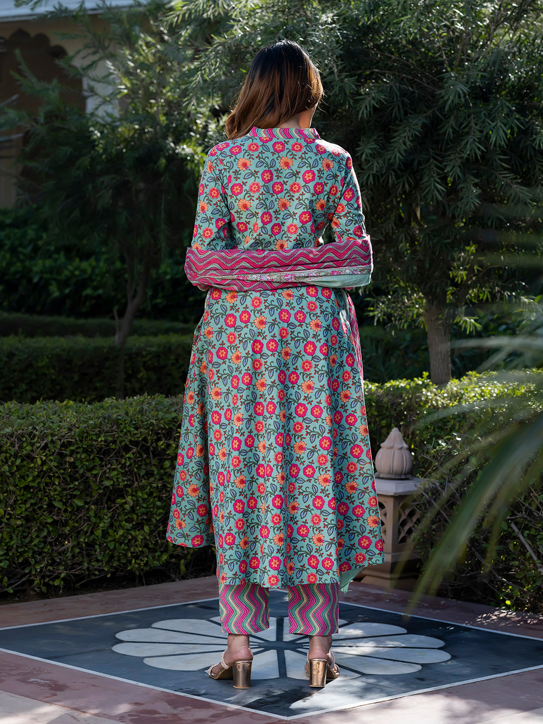 Jaitpuriya Women Green & Pink Floral Print Anarkali Kurta Set with Dupatta