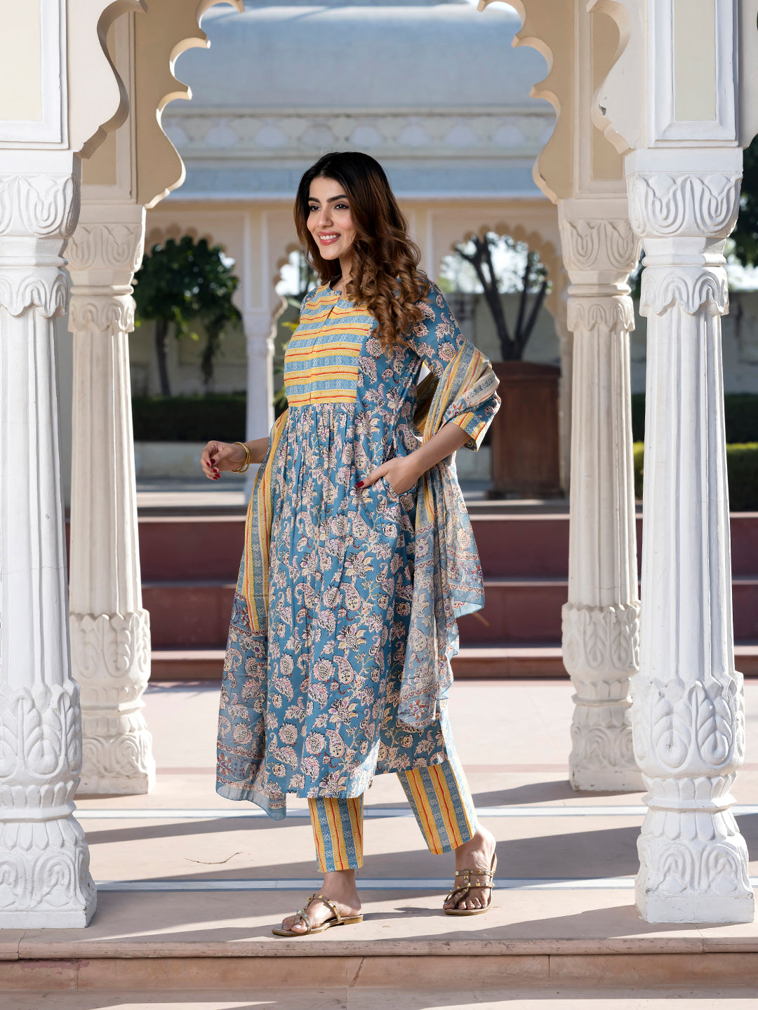 Jaitpuriya Women Blue Ethnic Motifs Anarkali Kurta Set with Dupatta