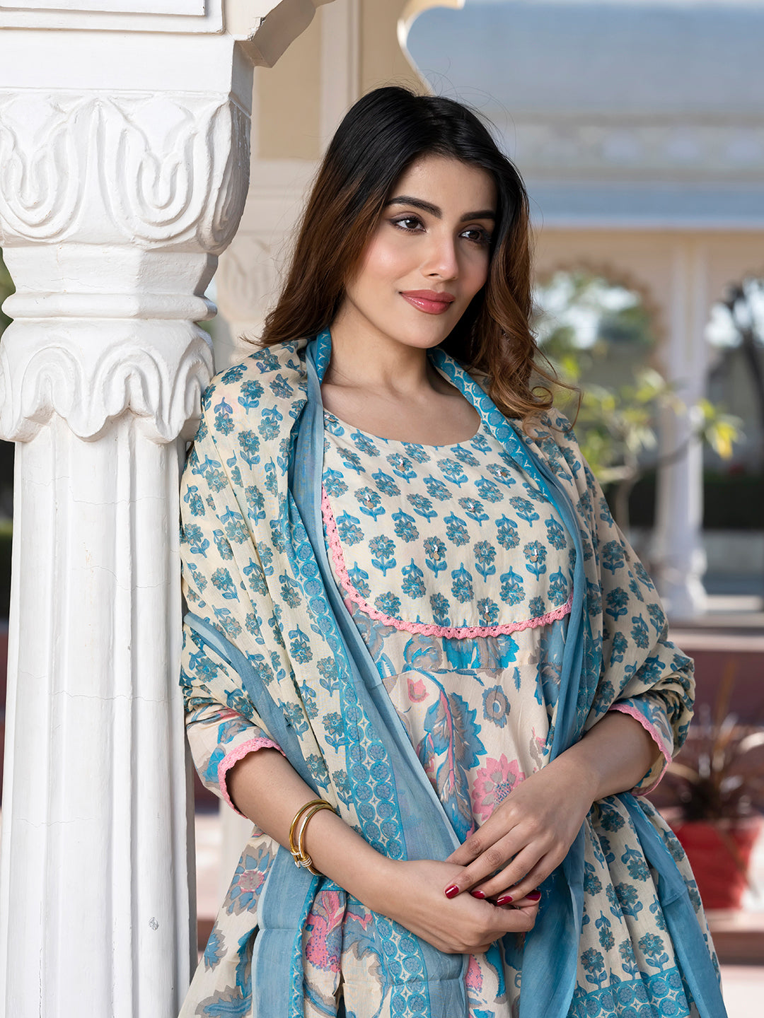 Jaitpuriya Women Cream Floral Print Anarkali Kurta Set with Dupatta