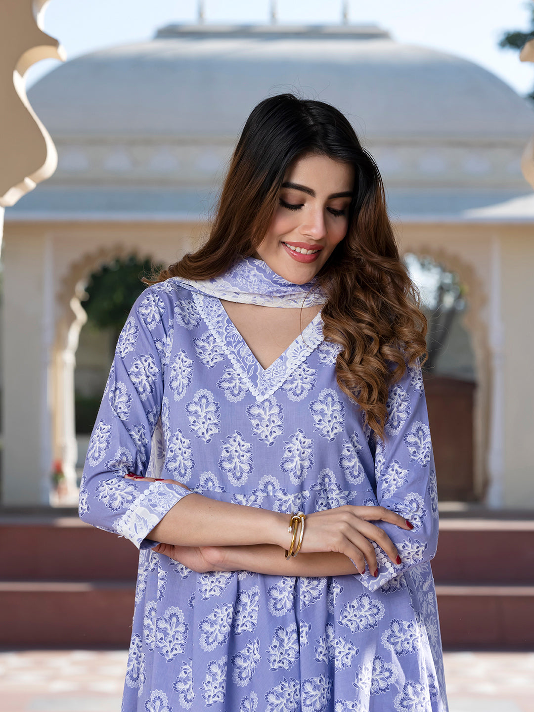 Jaitpuriya Women Blue Floral Print Anarkali Kurta Set with Dupatta