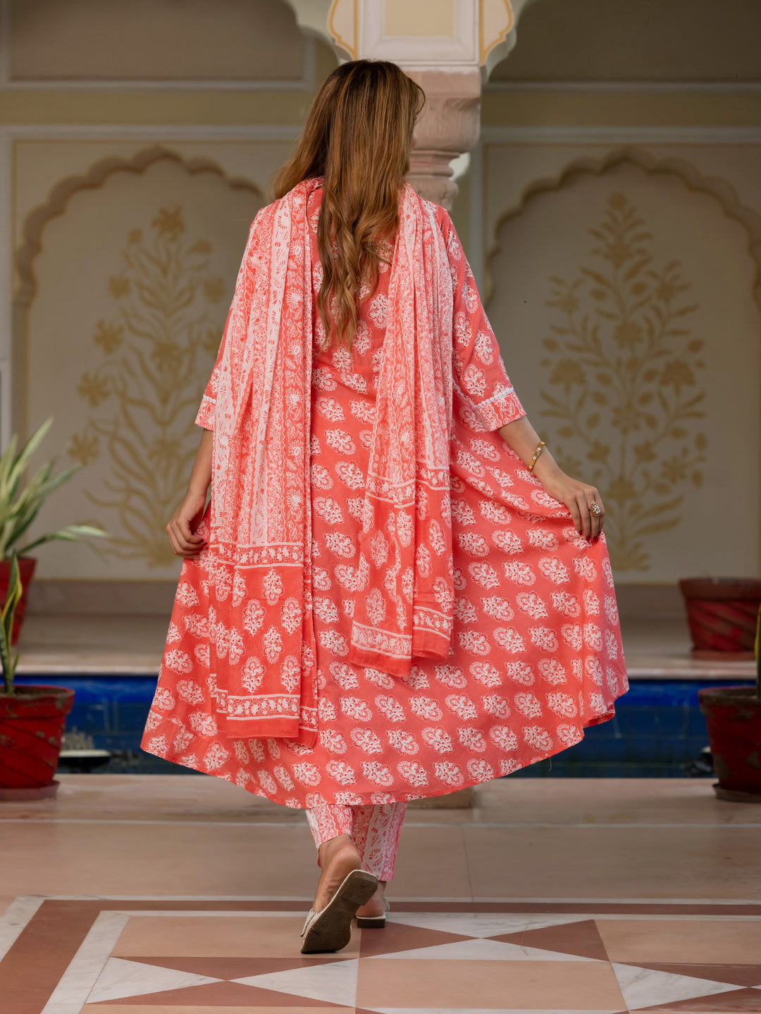 Jaitpuriya Women Peach Floral Print Anarkali Kurta Set with Dupatta