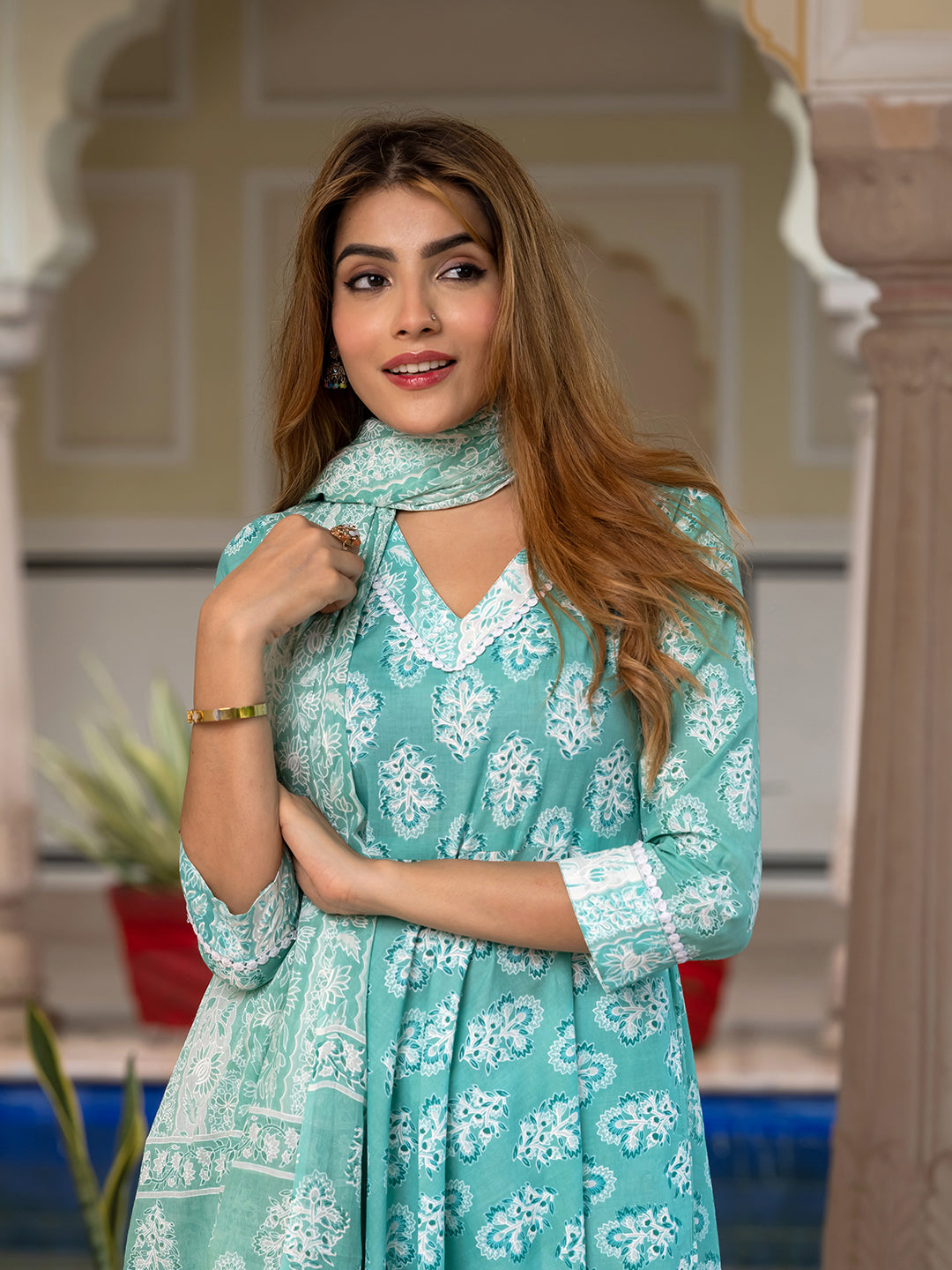 Jaitpuriya Women Turquoise Floral Print Anarkali Kurta Set with Dupatta