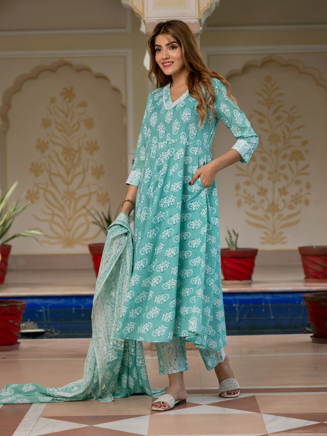 Jaitpuriya Women Turquoise Floral Print Anarkali Kurta Set with Dupatta