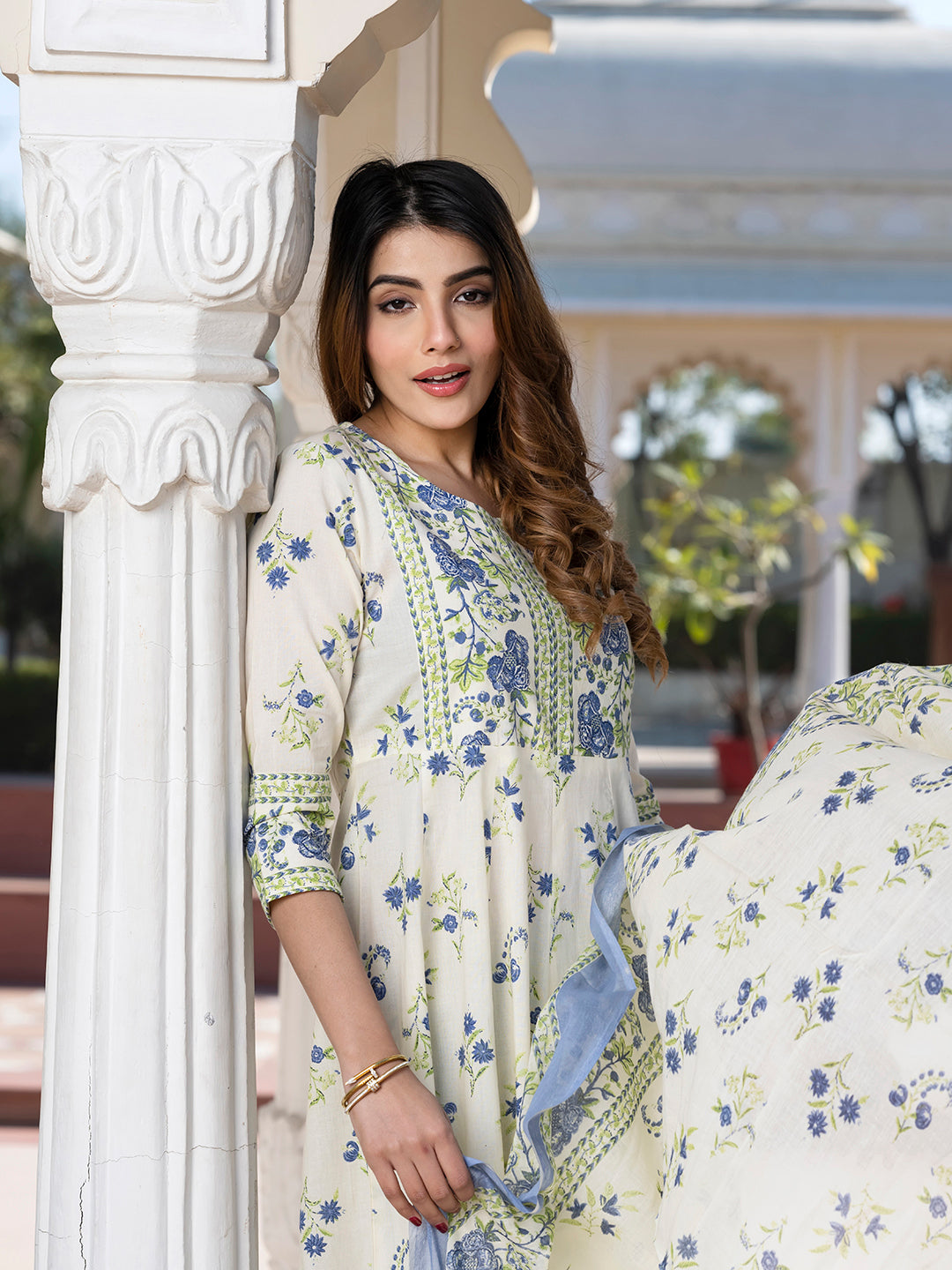 Jaitpuriya Women Blue and Cream Floral Print Anarkali Kurta Set with Dupatta