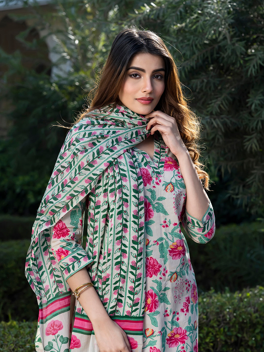 Jaitpuriya Women Cream and Pink Floral Print Kurta Set with Trouser and Dupatta