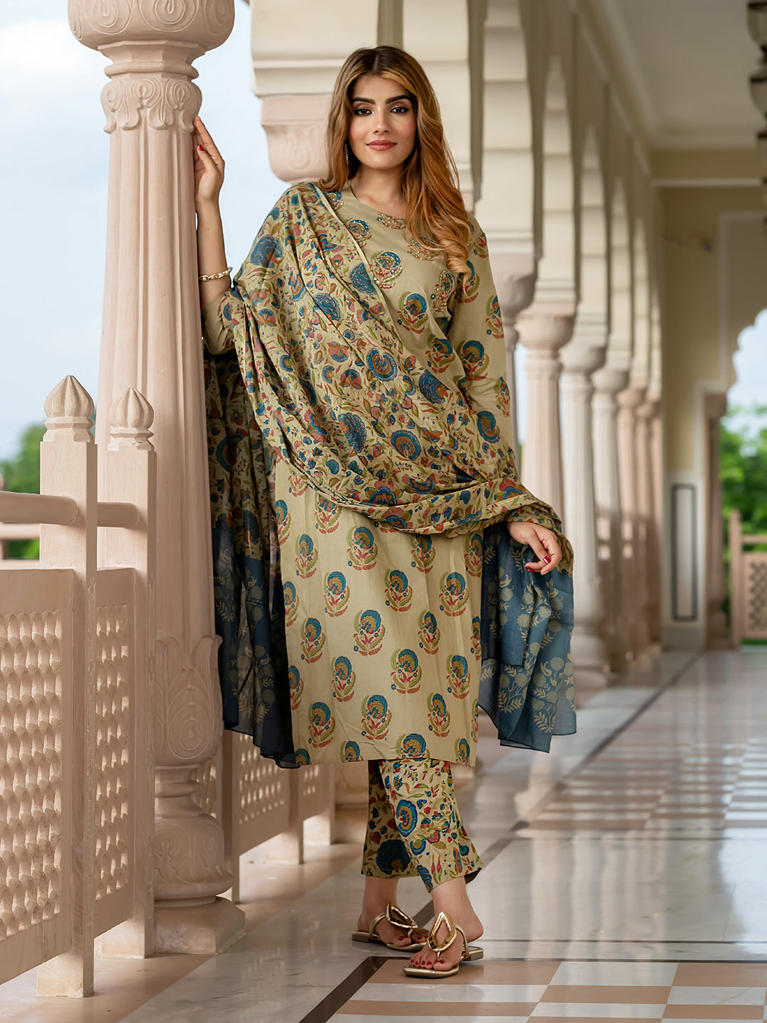 Jaitpuriya Women Green And orange Pure Cotton Straight Kurta Bottom Dupatta set