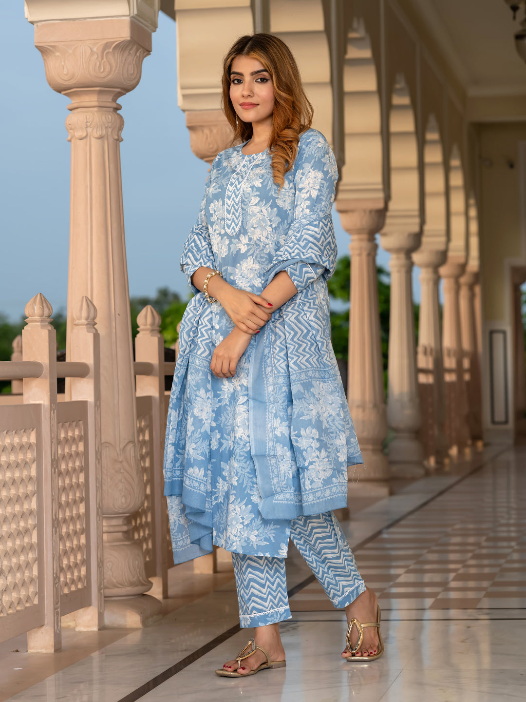 Jaitpuriya Women Blue Pure Cotton Straight Kurta Bottom Dupatta set