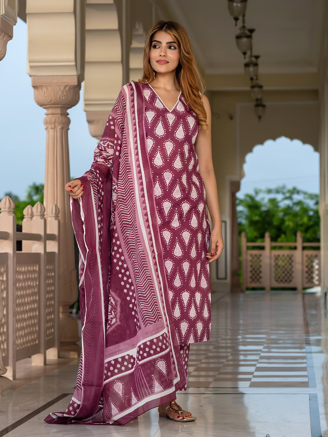 Jaitpuriya Women Burgundy Pure Cotton Straight Kurta Bottom Dupatta set