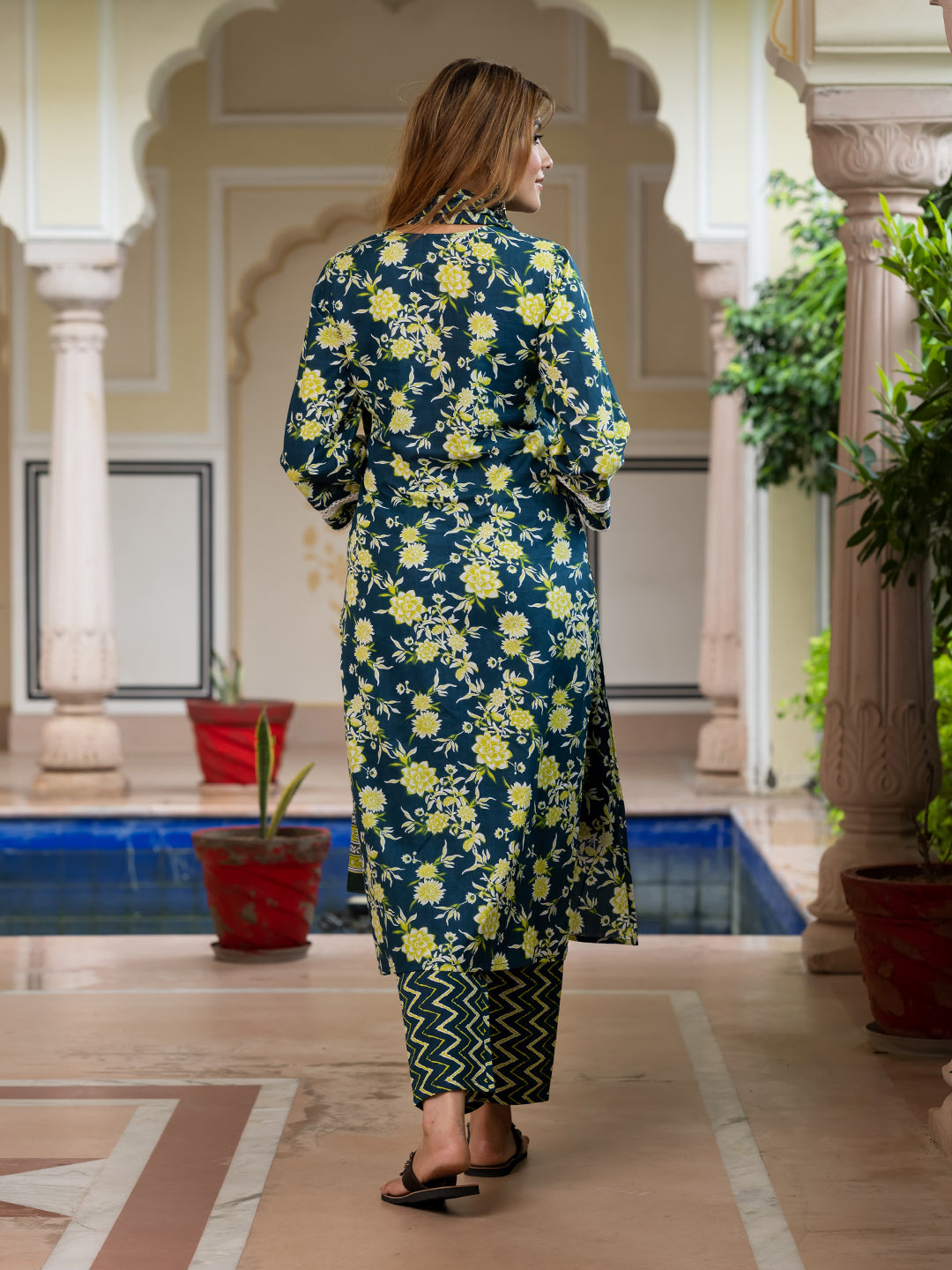 Jaitpuriya Women Teal Blue Pure Cotton Straight Kurta bottom Dupatta set