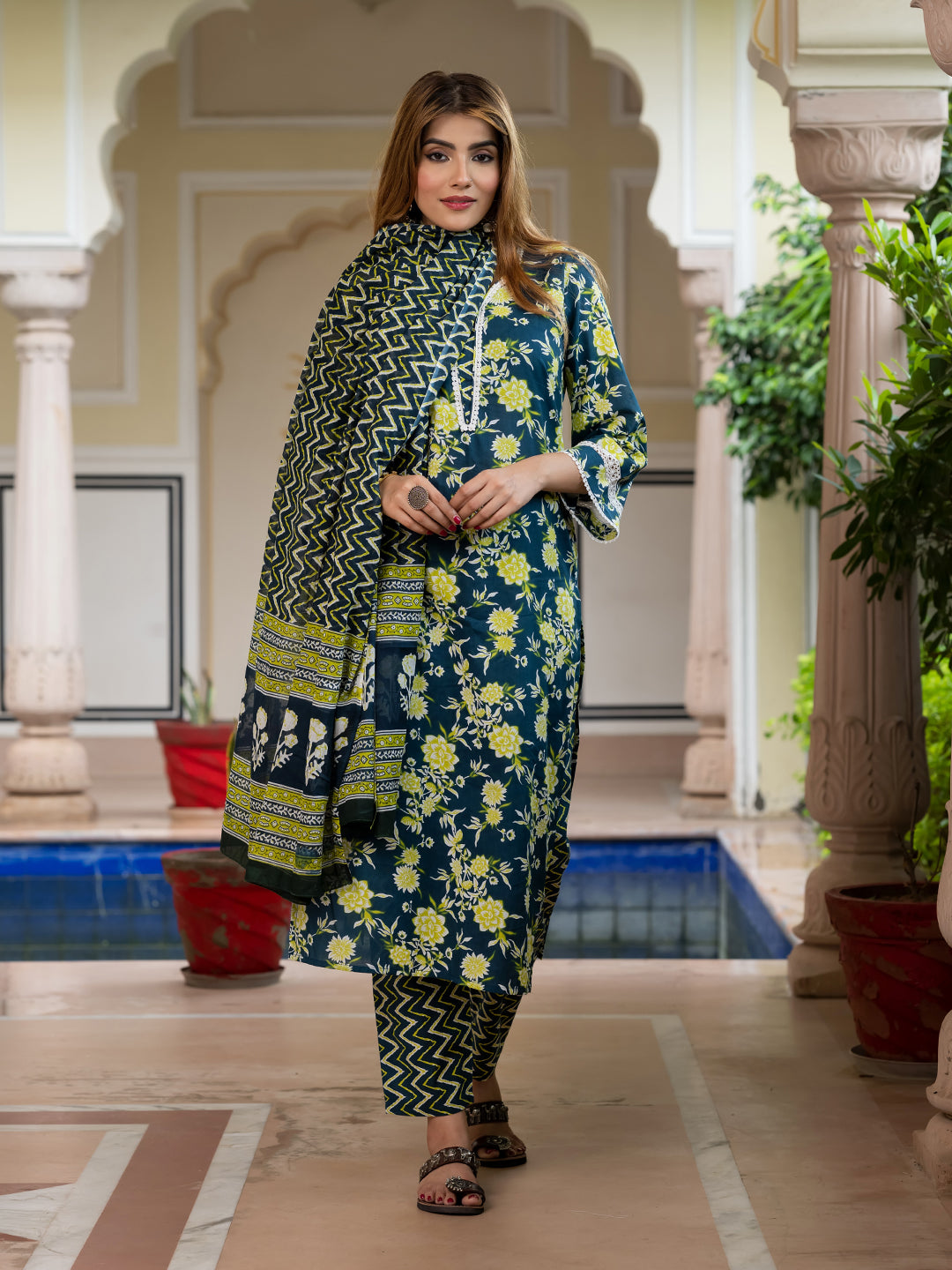 Jaitpuriya Women Teal Blue Pure Cotton Straight Kurta bottom Dupatta set