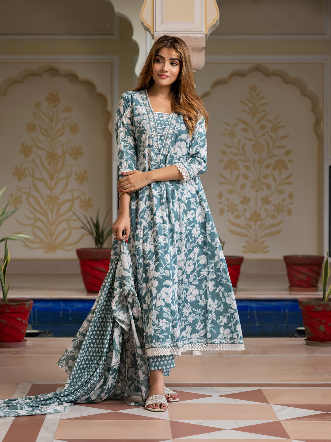 Jaitpuriya Women Green Pure Cotton Anarkali Kurta Bottom Dupatta set