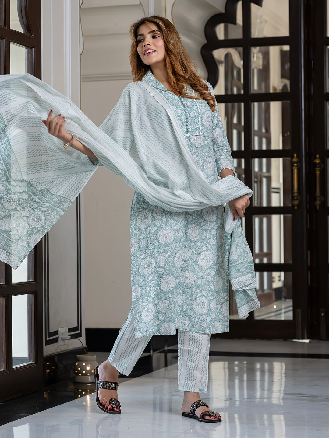 Jaitpuriya Women Green Pure Cotton Straight Kurta Bottom Dupatta set