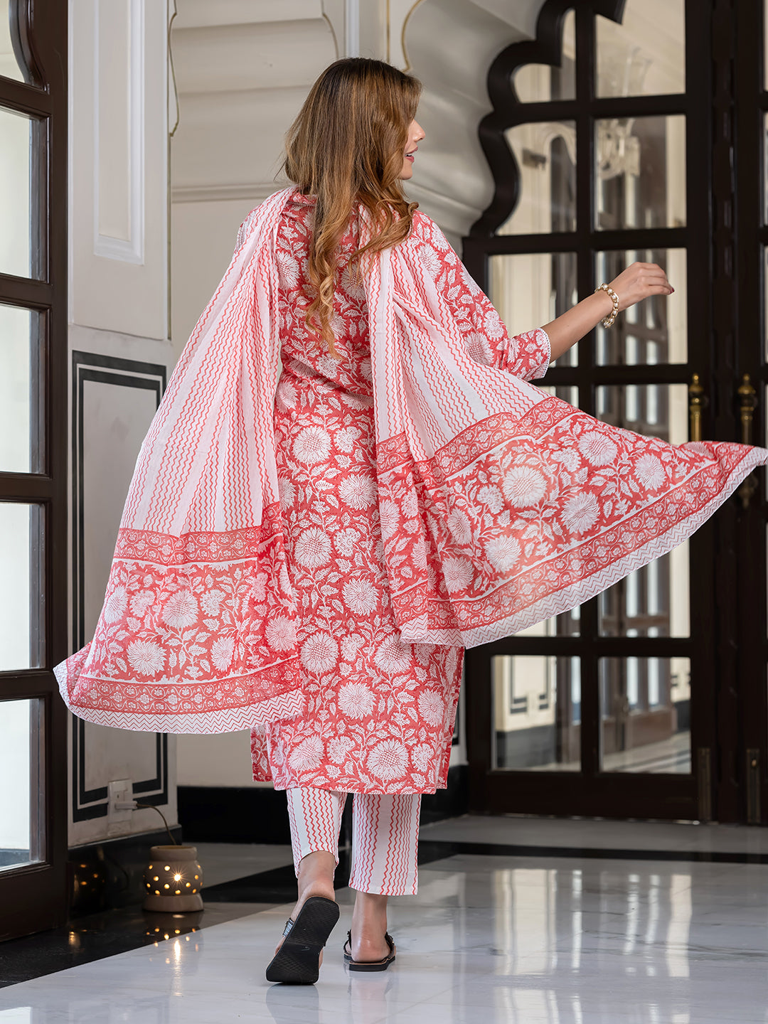 Jaitpuriya Women Red Pure Cotton Straight Kurta Bottom Dupatta set
